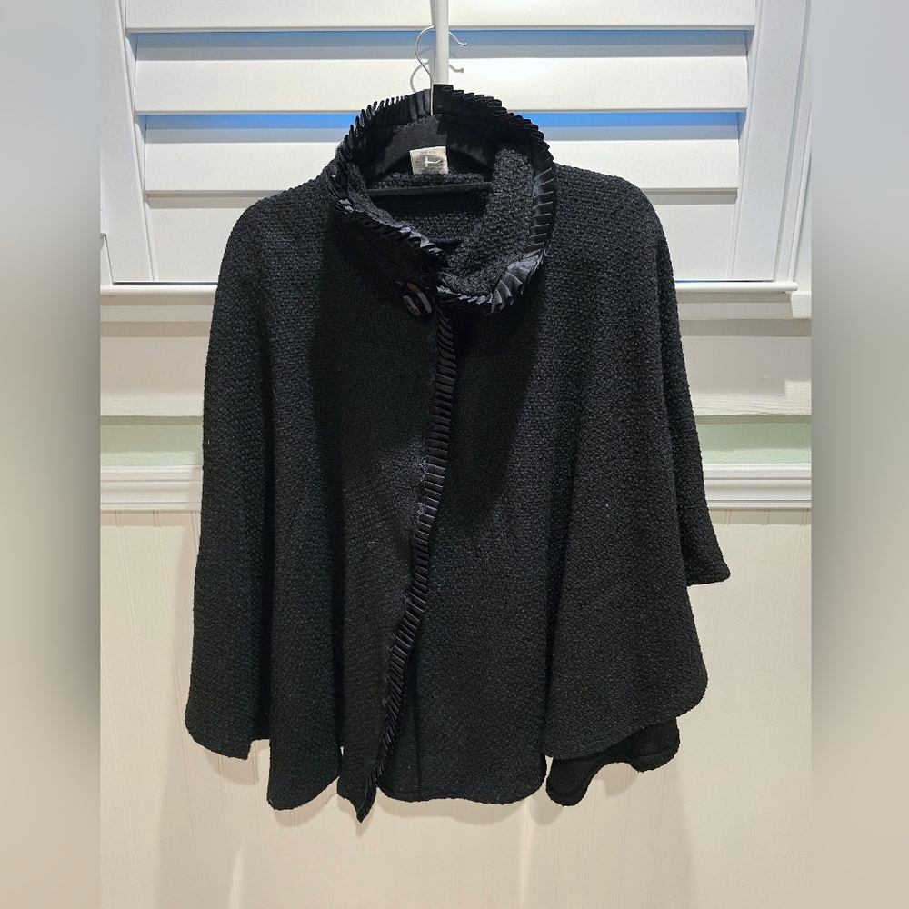 Chic Black Women's Poncho
